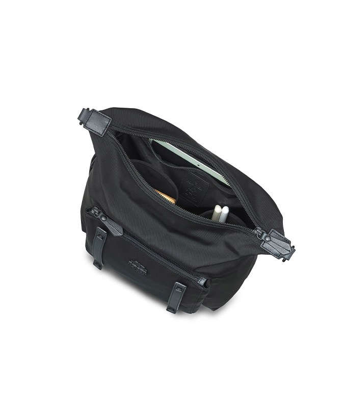 面袋#能面 Amazon.co.jp: 鳶壱6号帆布腰袋3段式内ポケ付25Acro917N普及黒